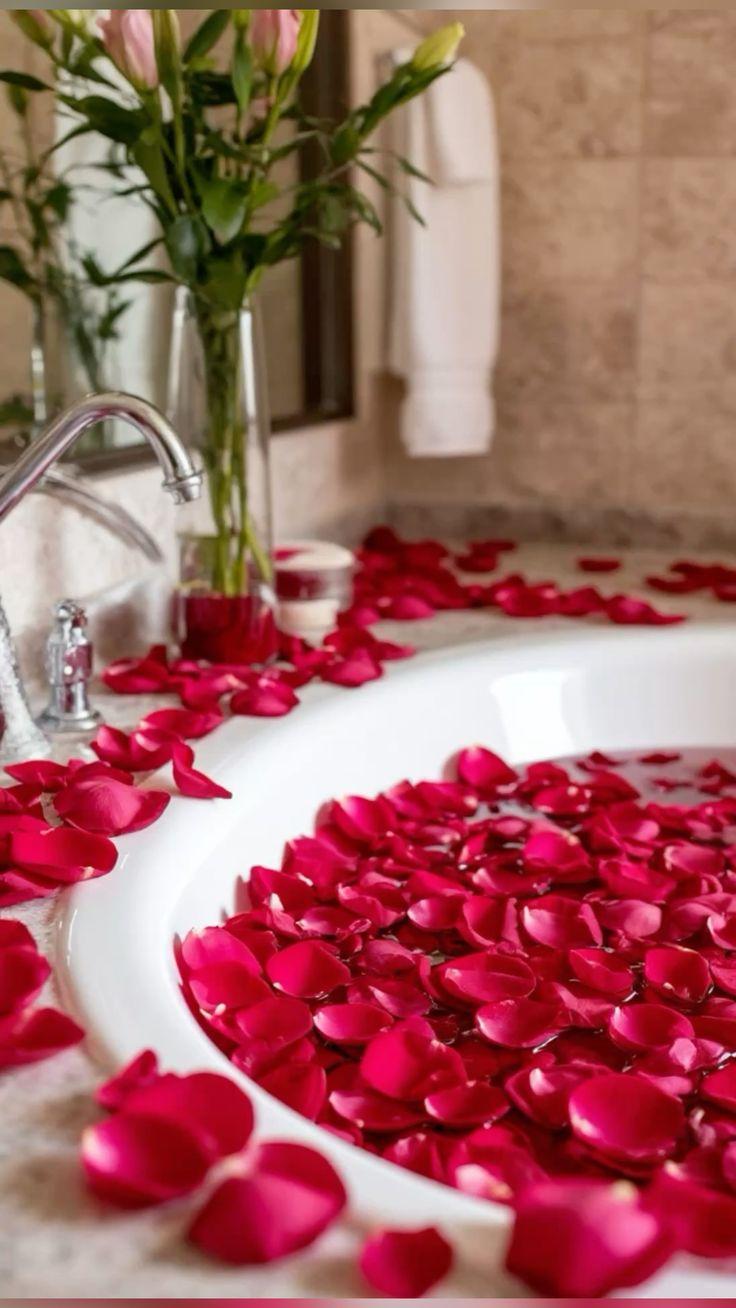 Lively Corner Map workshop space where corporate flower arrangements are designed and prepared for business delivery